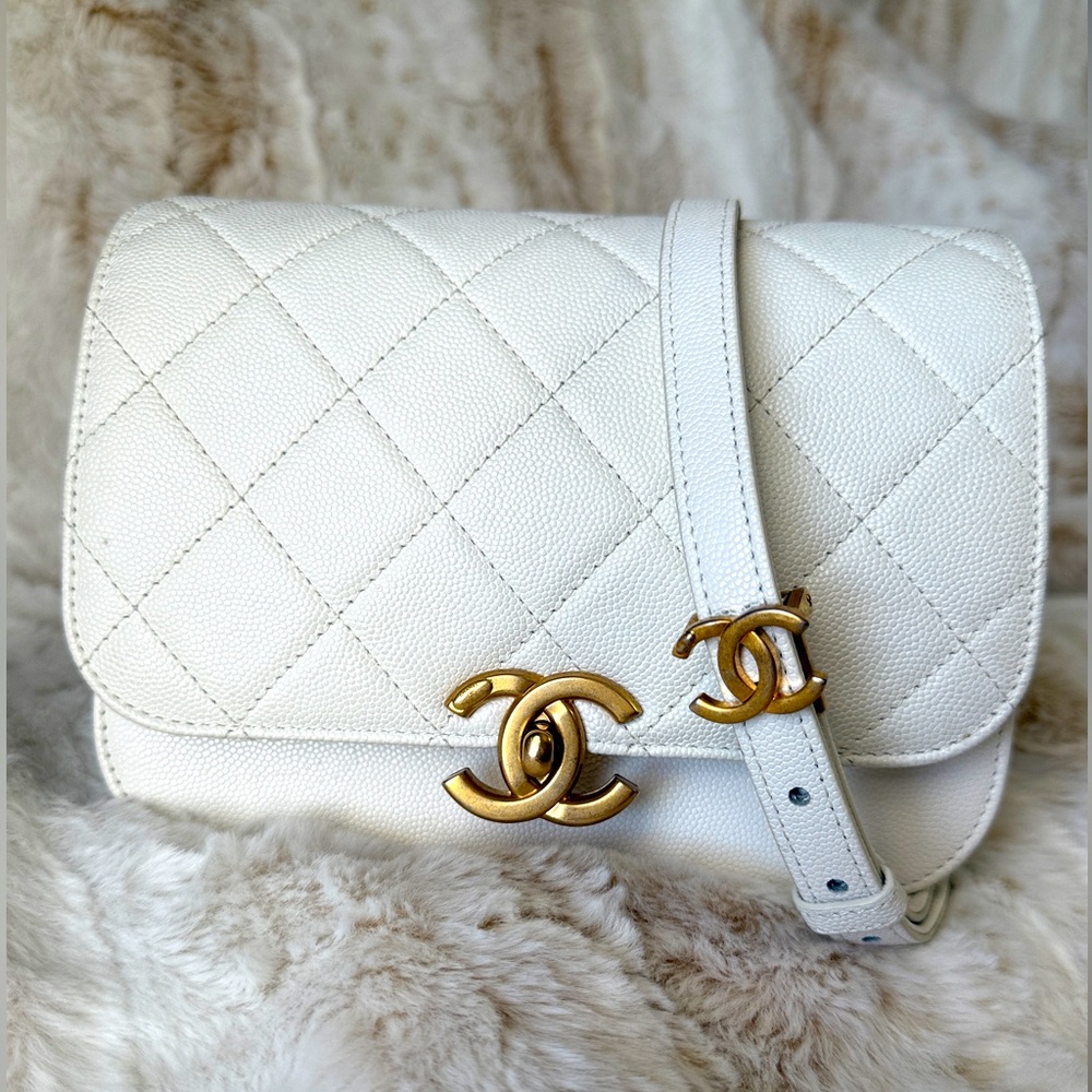 Chanel Crossbody in Caviar Leather GHW